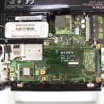 Bez HDD a sundaný chladič CPU - Sony Vaio PCG-QR10
