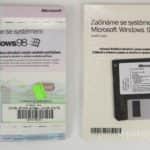 Dva druhy balení zepředu - Windows 98 OEM