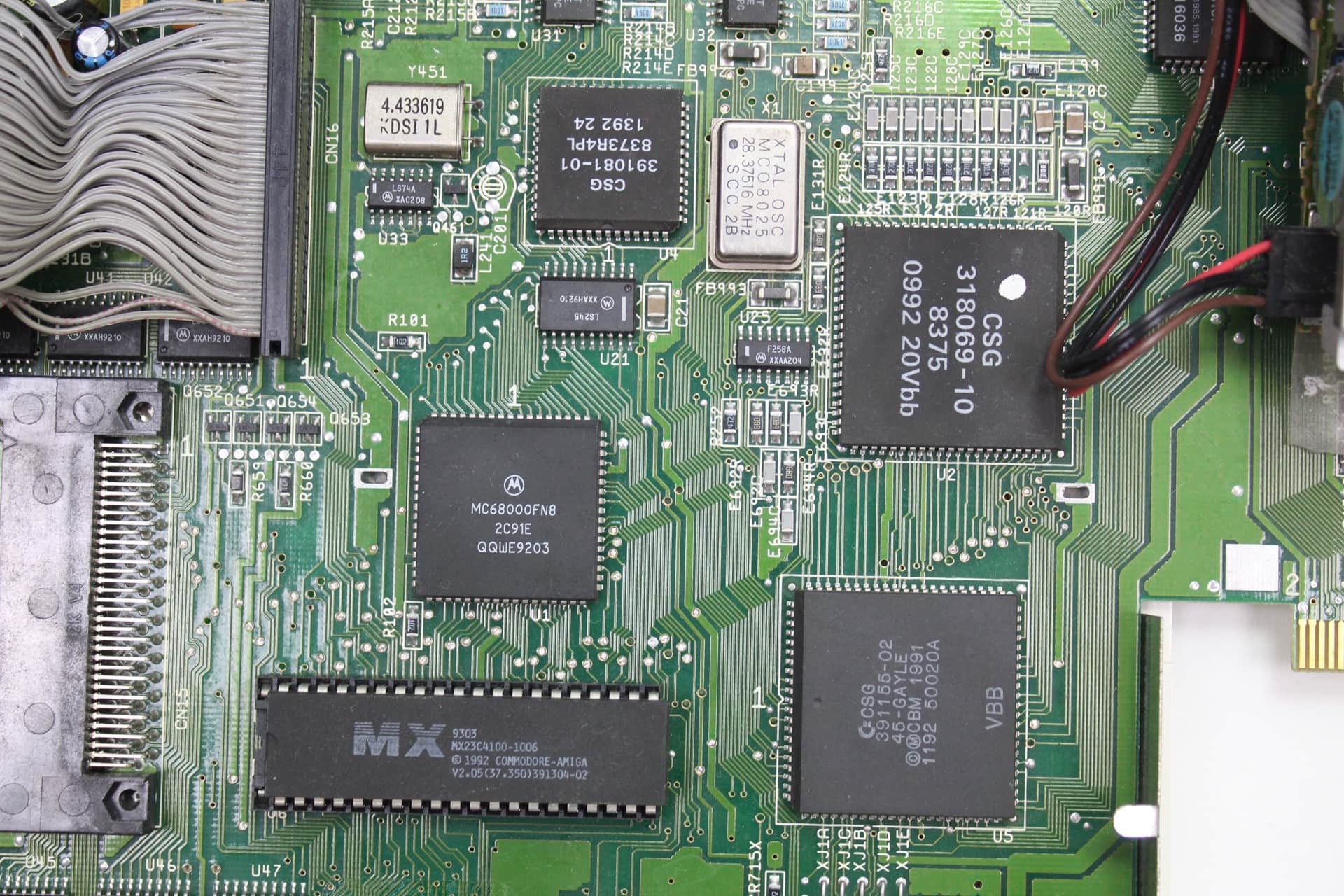 Commodore Amiga 600 - šváby