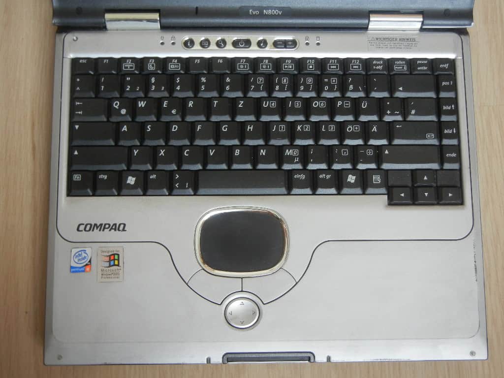 Compaq Evo N800v