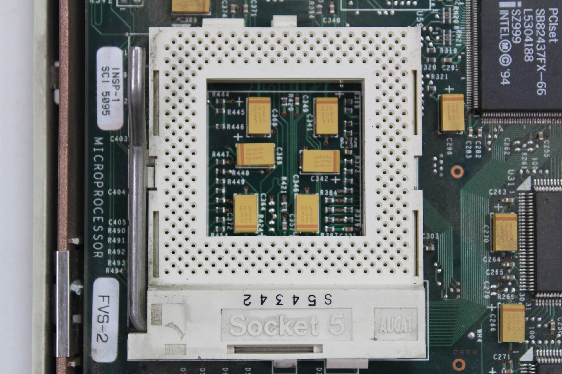 DELL OptiPlex GL 575 - Patice pro procesor