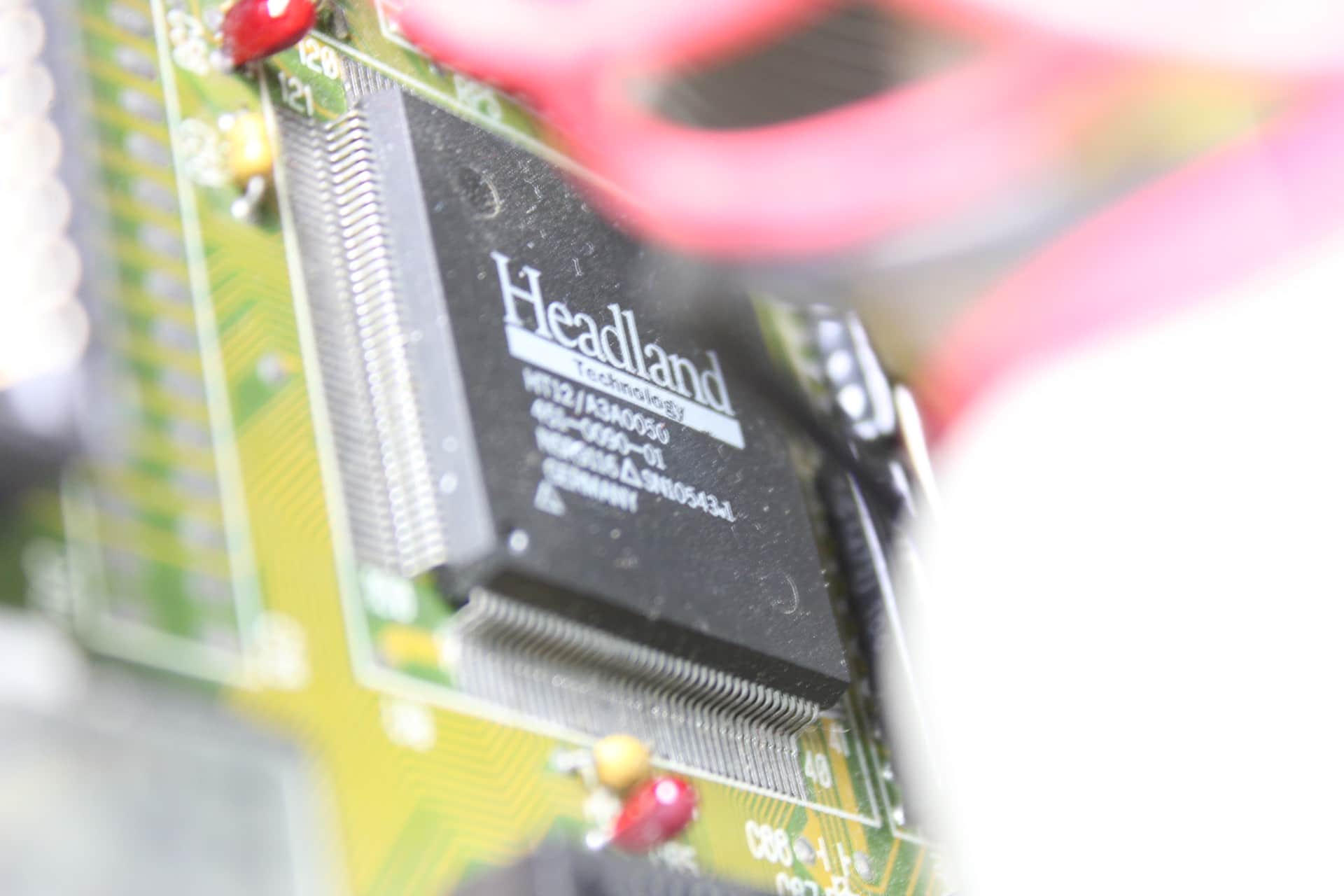 Highscreen Kompakt Serie-III 286 16MHz - chipset Headland