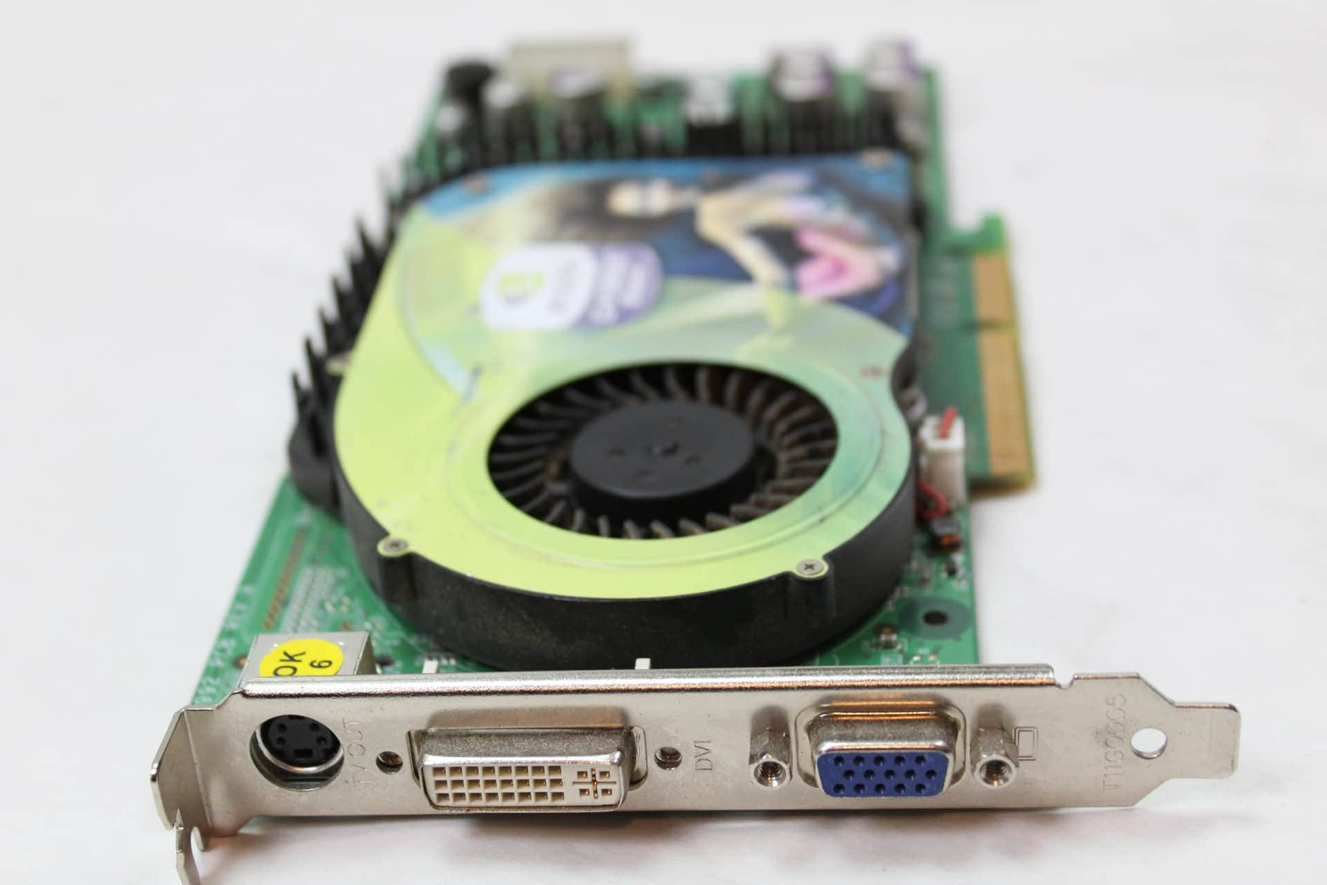 Leadtek WinFast A6800 XT