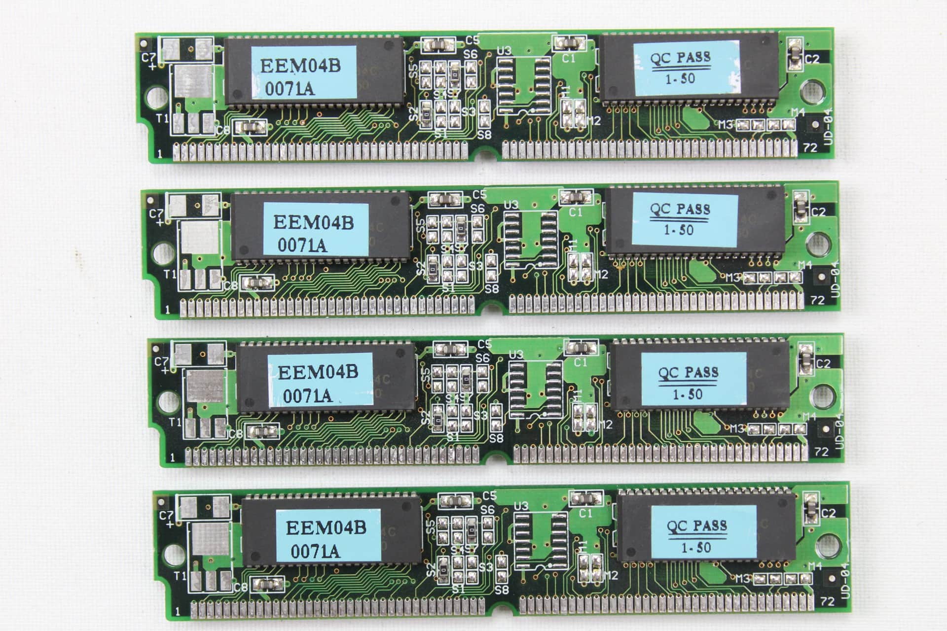 Zenith Data System Z-Station EL - Paměť RAM 4x 16MB / 50ns