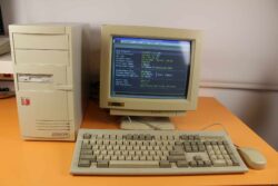AMD 486DX2 66MHz / 4MB / HDD 425MB / Trident 9000