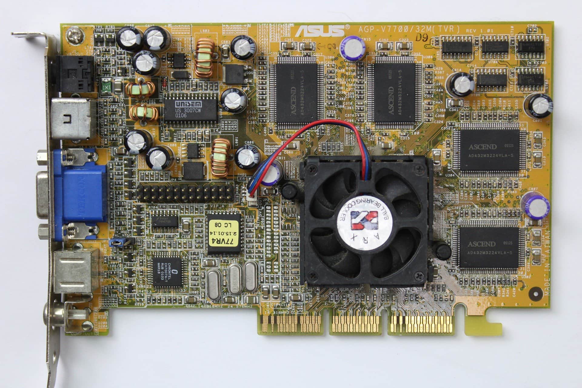Carte Graphique Nvidia GeForce 2 TI 64 Mo - AGP - Rétro Gaming