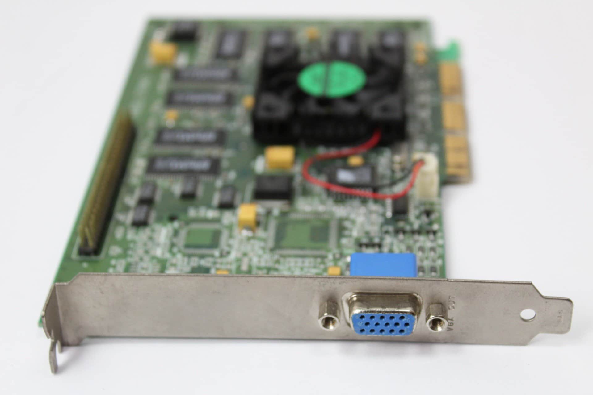 nVidia GeForce 256 - Clous